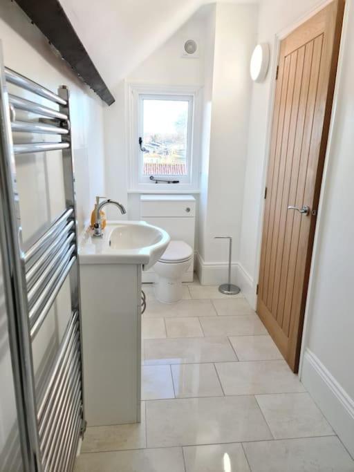 Stylish Georgian Apartment In An Ideal Location North Walsham Bagian luar foto